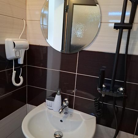 Vila F&M Ксамил Екстериор снимка