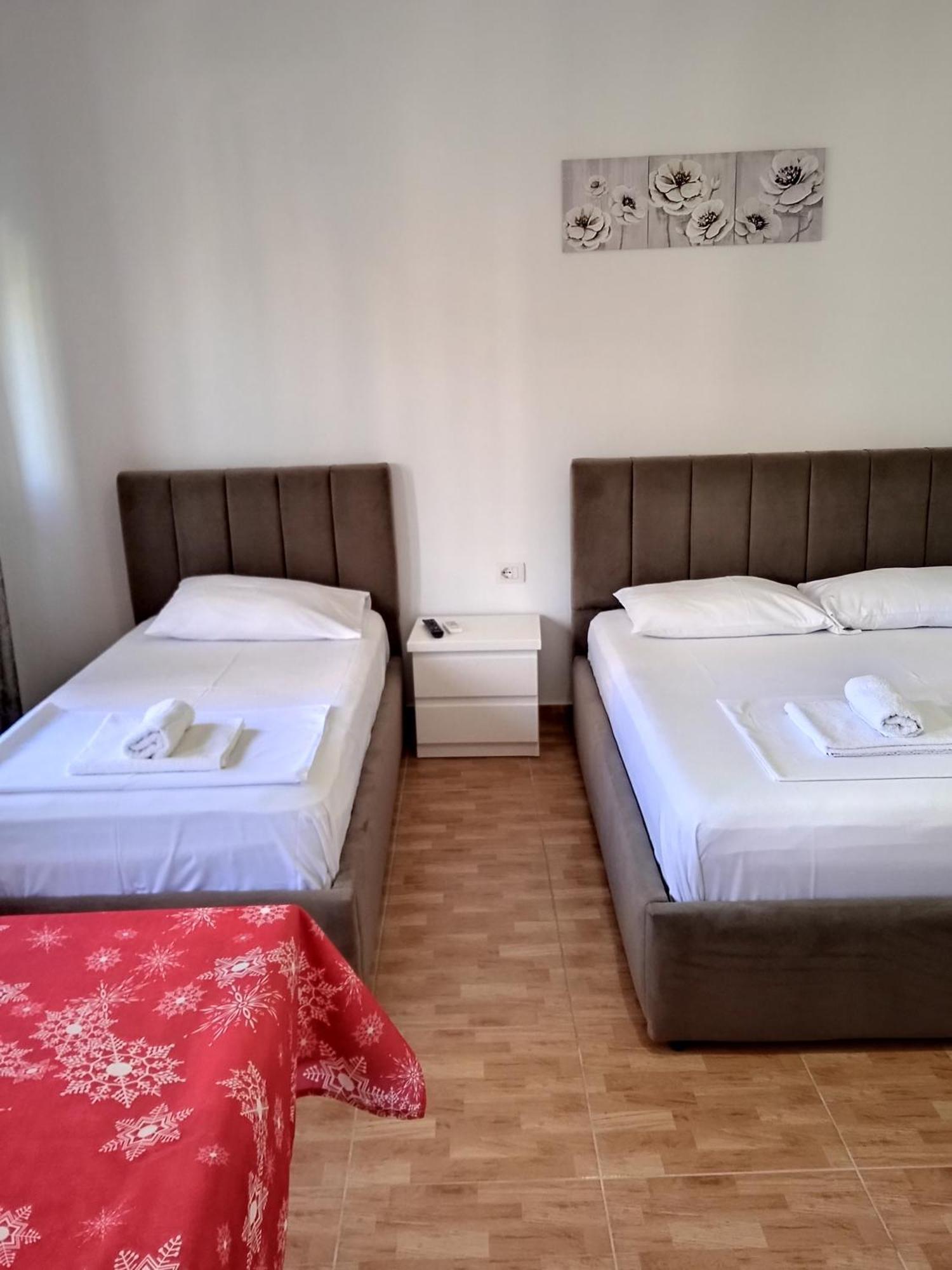 Vila F&M Ксамил Екстериор снимка